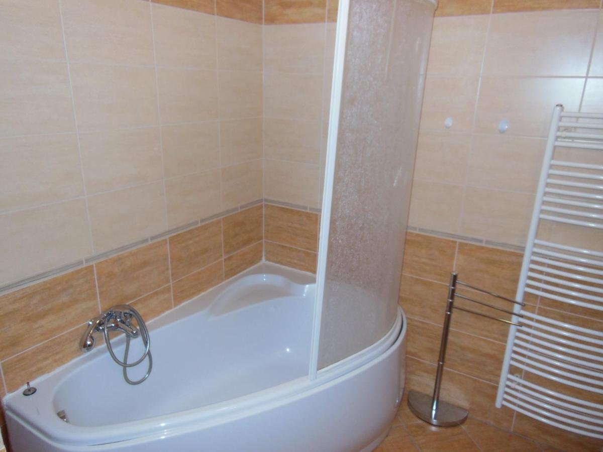 Apartman Slavkov Home & Parking Nová Lesná 外观 照片